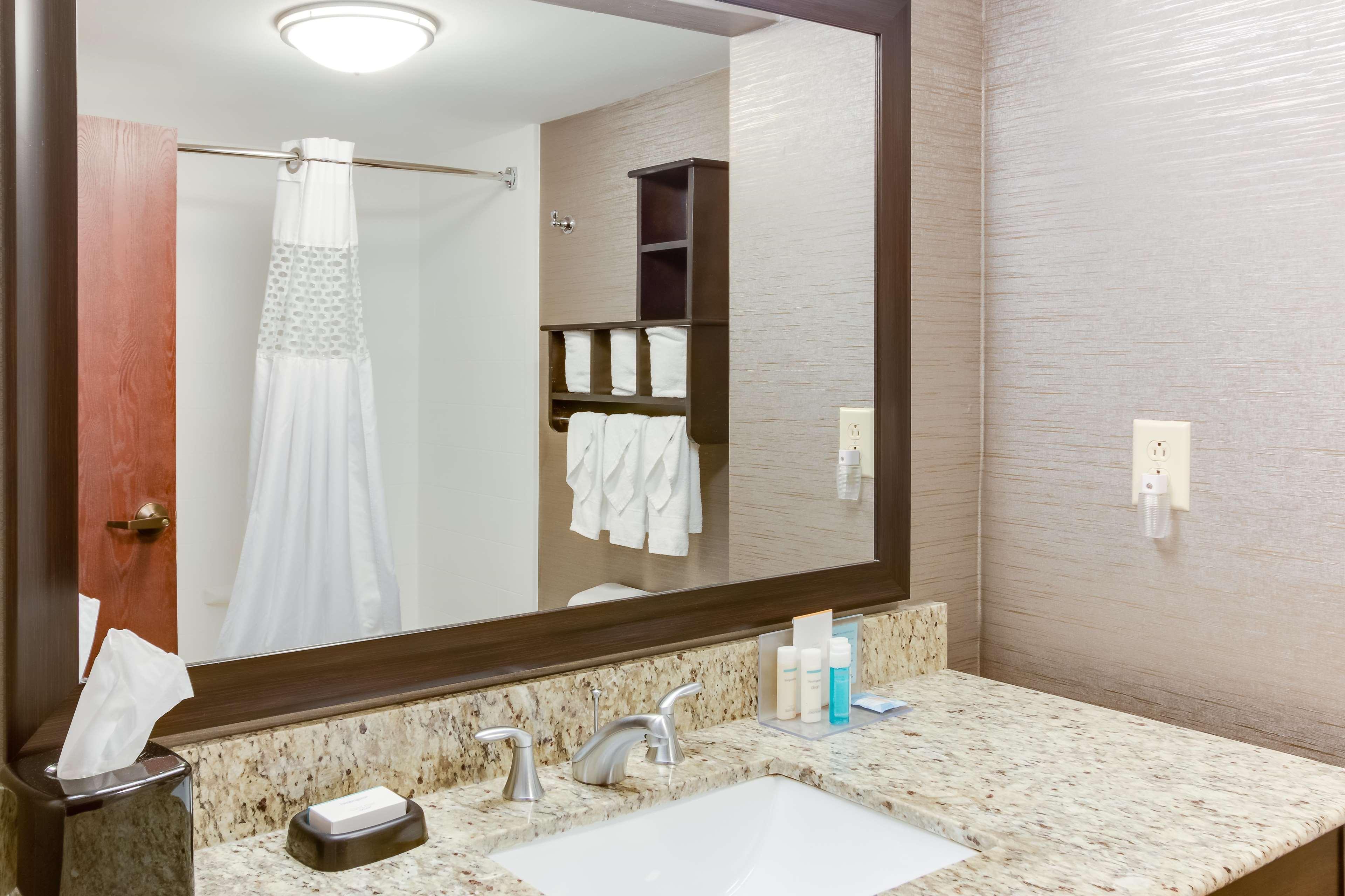 Hampton Inn Bellevue/Nashville I-40 West Buitenkant foto